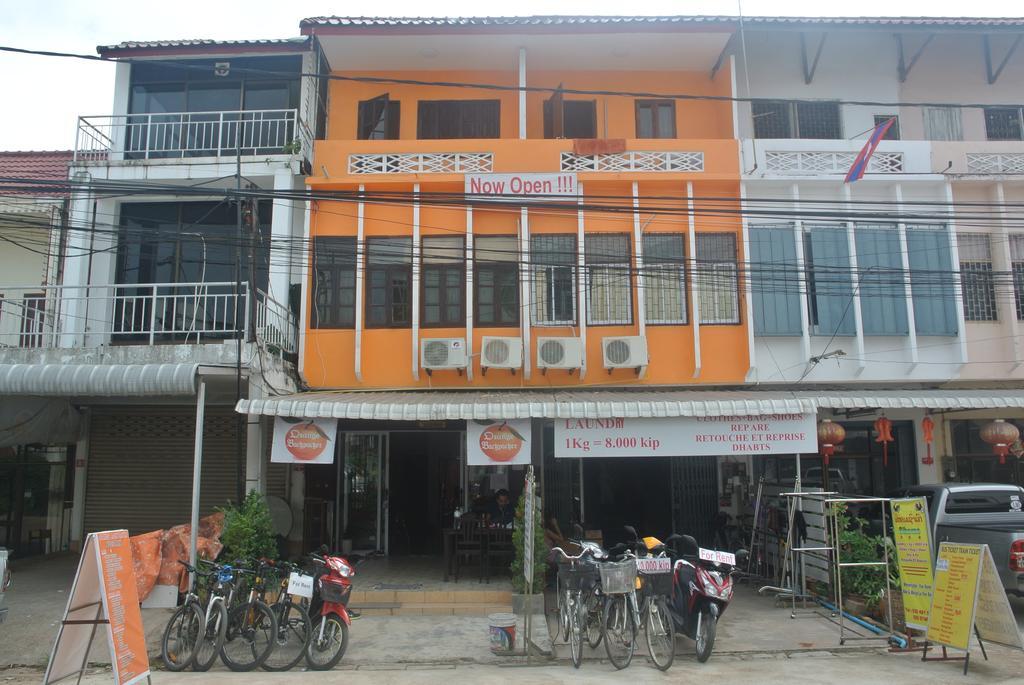 Orange Backpacker Hostel Vientiane Exterior foto