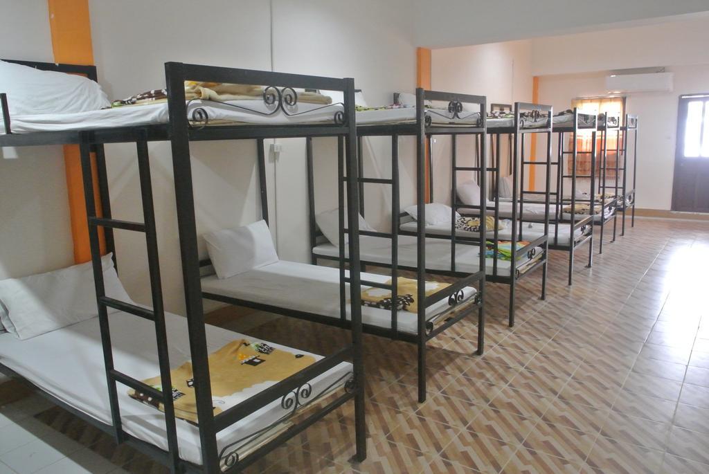 Orange Backpacker Hostel Vientiane Quarto foto