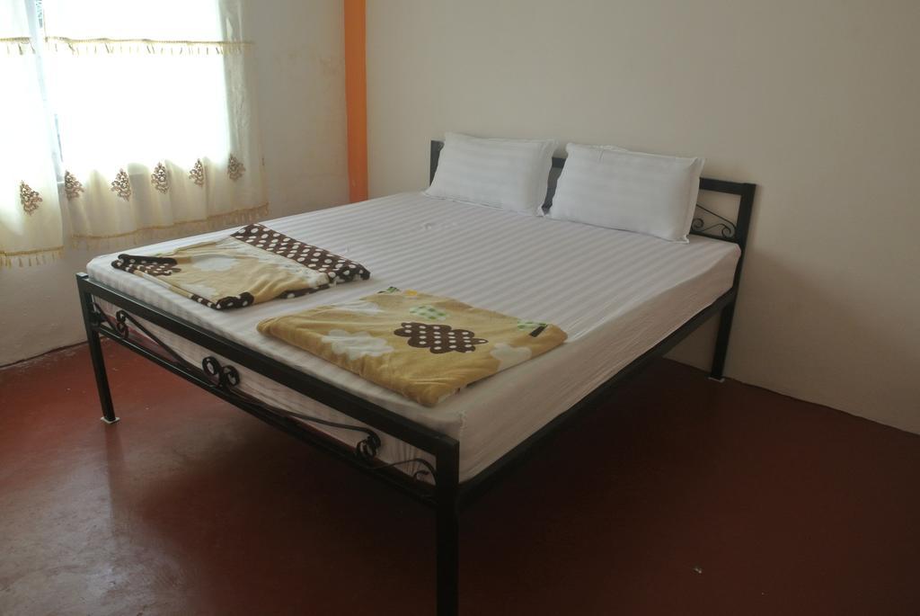 Orange Backpacker Hostel Vientiane Quarto foto