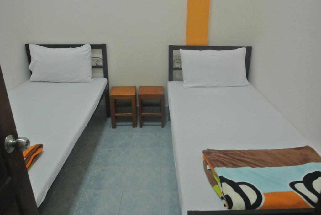 Orange Backpacker Hostel Vientiane Quarto foto
